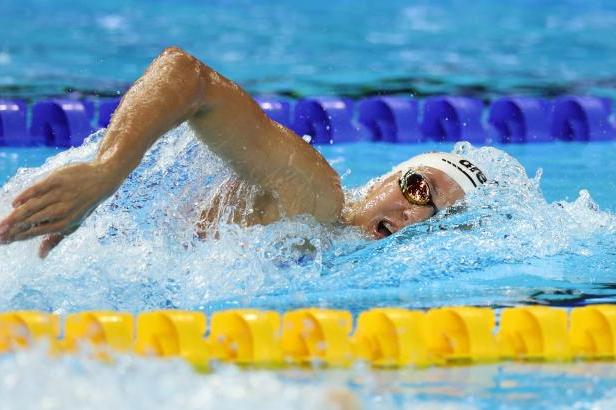 Seemanová a Janíčková prošly do semifinále stovky, uspěli i Horská a Čejka