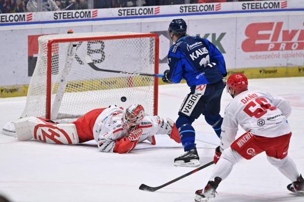 SOUHRN 24. KOLA: Vítkovice prodloužily třinecké trápení a Pa...