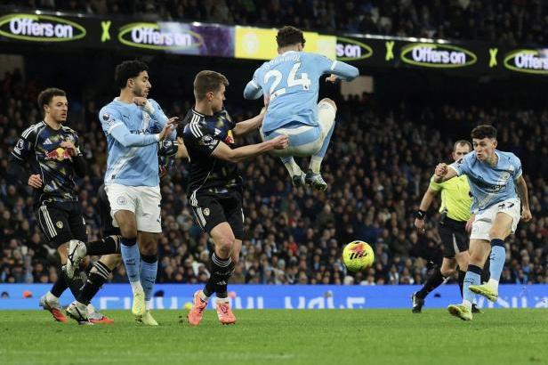 Citizens vysvobodil proti Leedsu v nastavení svým druhým gól...