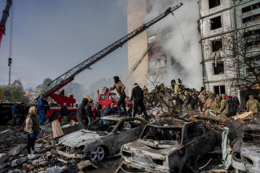 Budova zničená při ruském ostřelování města Umaň